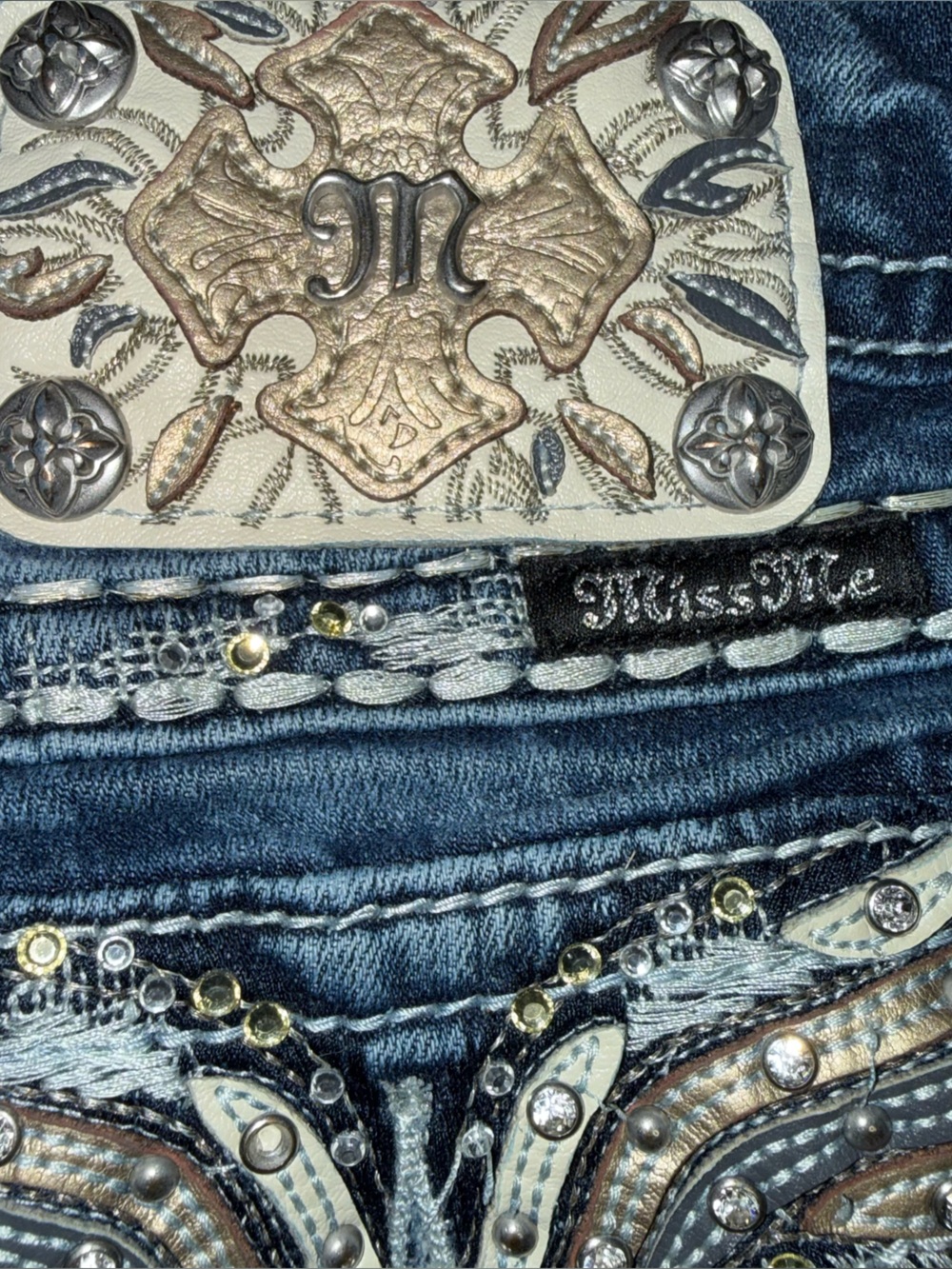 Miss Me Mid Rise Easy Boot Dark Embellished Back Pockets Jeans Wings women’s 28 - Picture 3 of 16